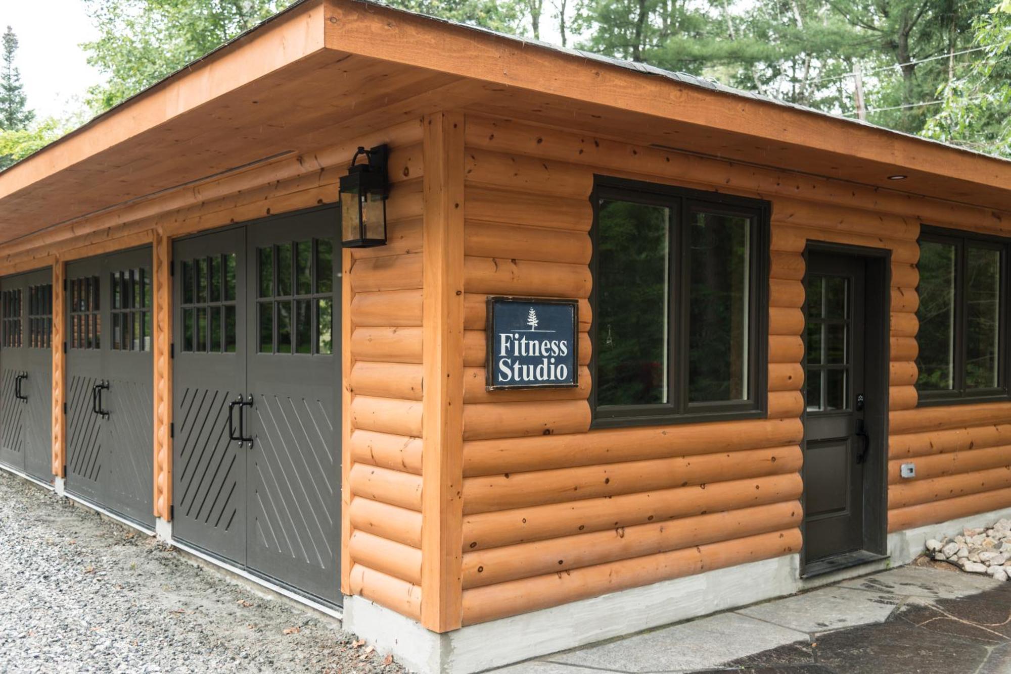 Haliburton Post House Hotel Minden Ngoại thất bức ảnh